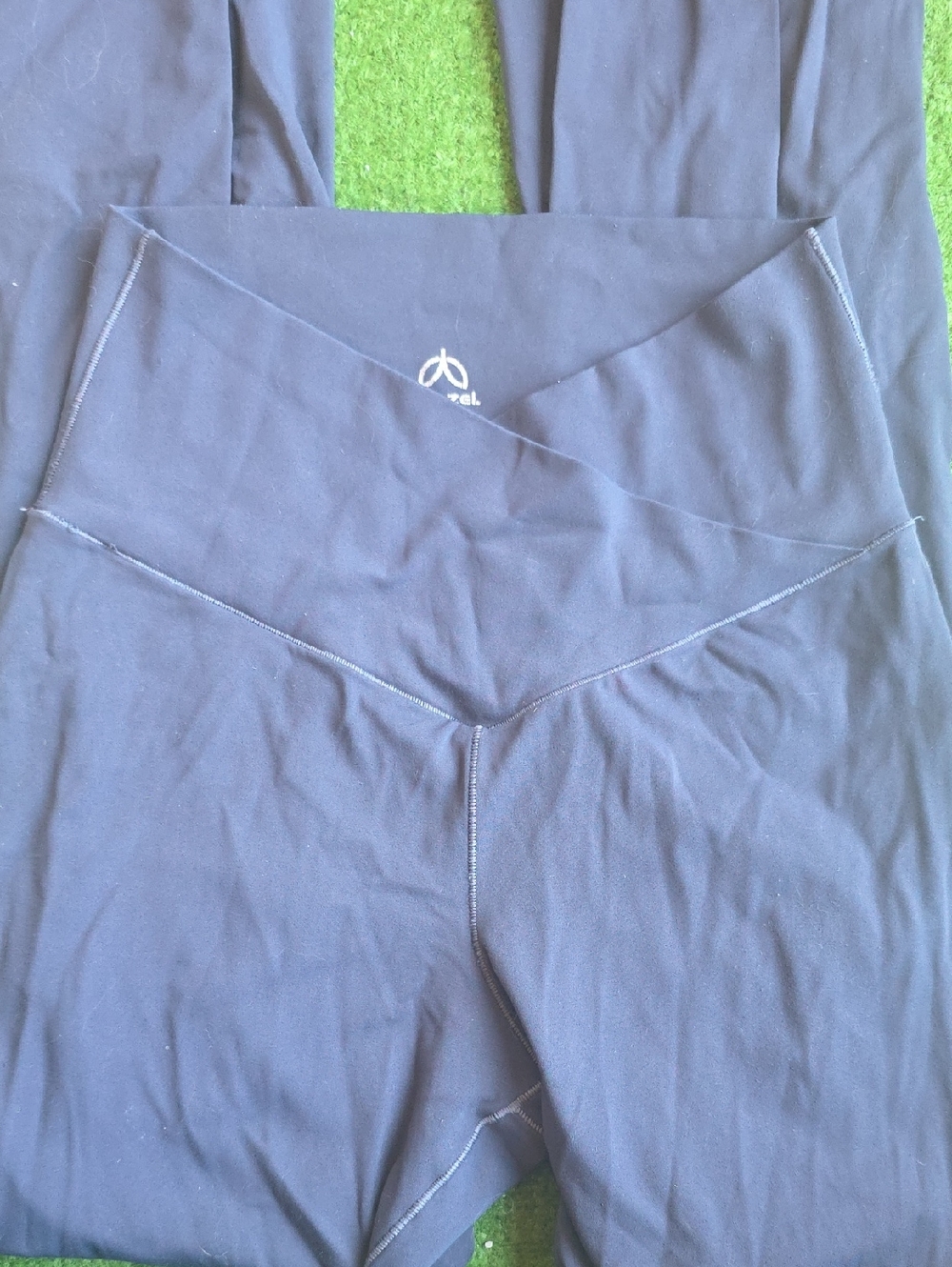 Grey Cross Flared Leggings S